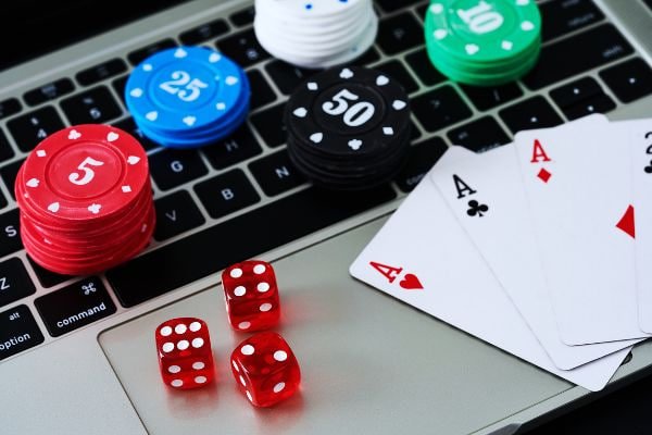 Layar penuh permainan sportsbook dan kasino online sd107 tersedia untuk pengguna di Indonesia